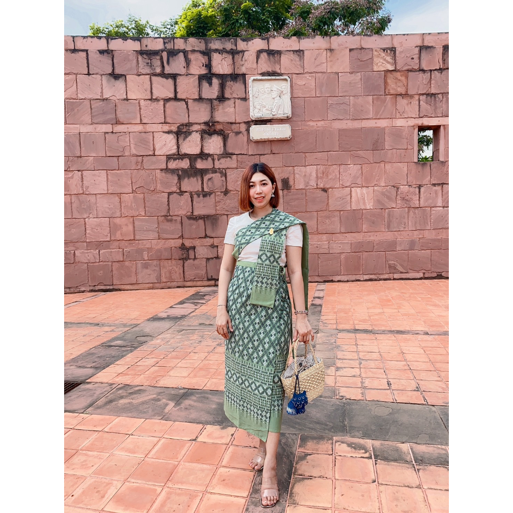 เซ็ทผ้าถุงผ้าฝ้ายพิมพ์ลาย พร้อมสไบ ผูกเชือกข้าง ใส่ได้ทุกโอกาส จัดส่งไว By นครพนม มุมมองที่ 4