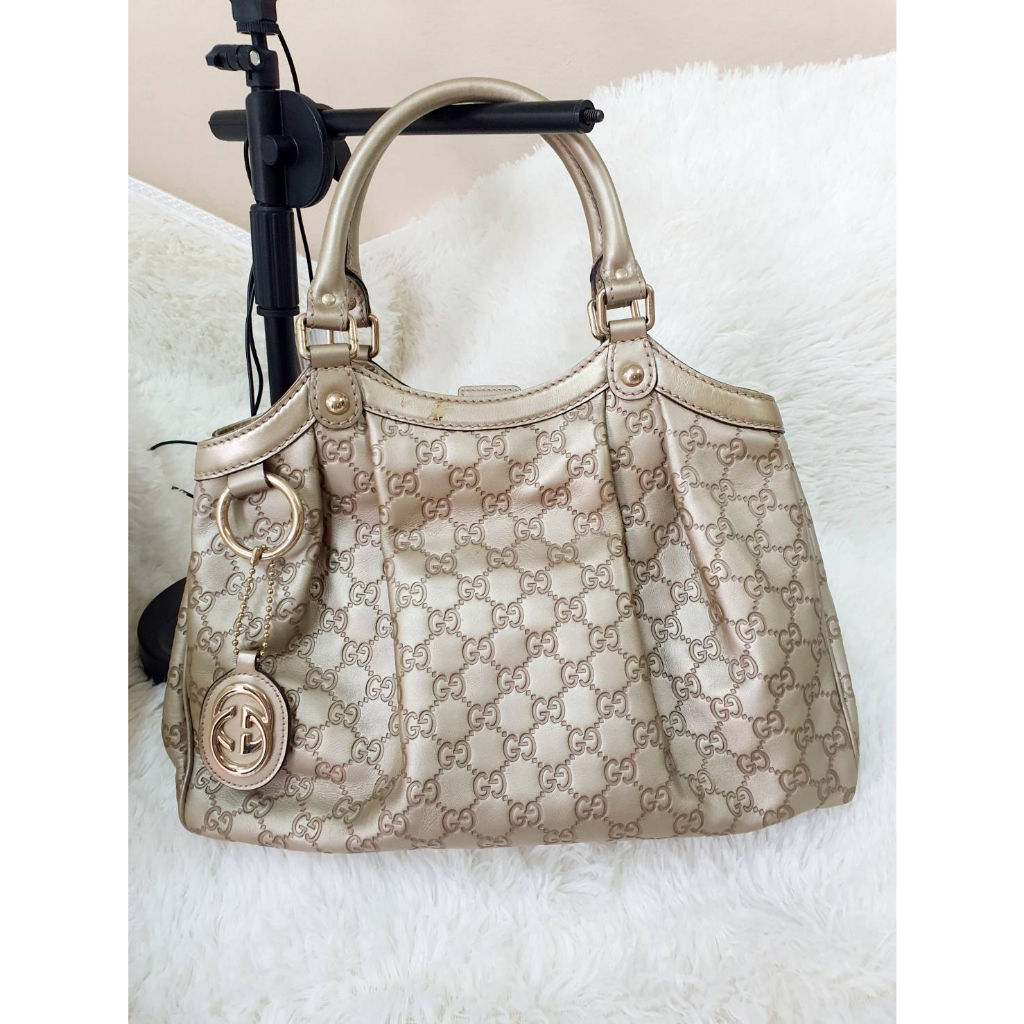 กระเป๋า-gucci-มือสอง-ของแท้-sukey-leather-tote-bag-211944-gg-canvas-handbag-beige-สภาพ-90