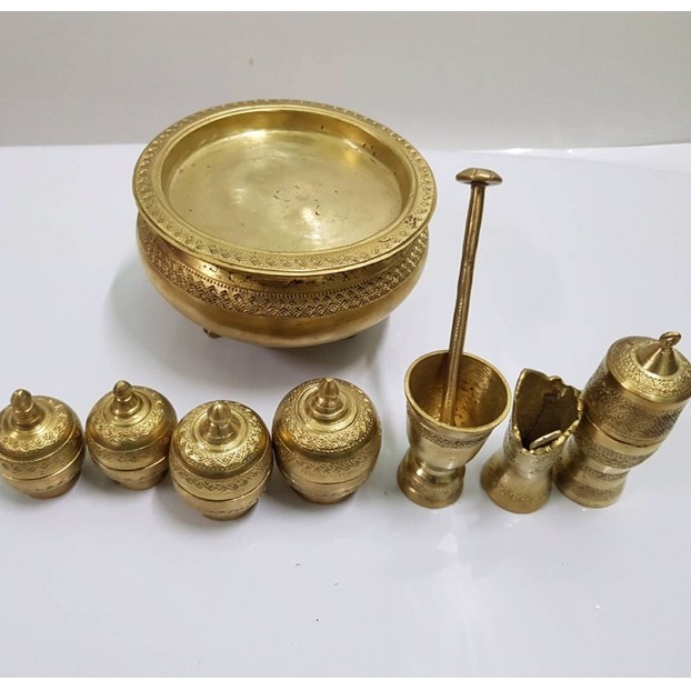 brass-byfa-b1005-ชุดเชี่ยนหมาก-งานโบราณ-ขนาด7นิ้ว-งานหัตถกรรมมือบ้านปะอาว-เชี่ยนหมากทองเหลือง-ลายอยุธยาเก่า