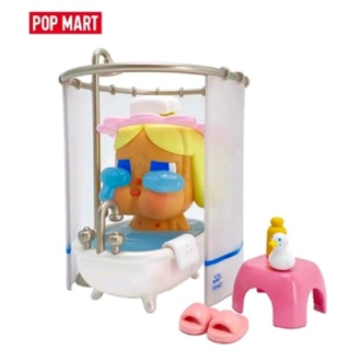 (พร้อมส่ง) Pop Mart Crybaby The Bathing Time Blonde Hair - Cry Baby น้องอ่างอาบน้ำผมบลอนด์