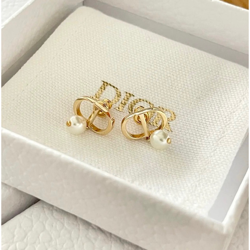 รับหิ้ว-dior-petit-cd-earings-ผ่อน-0-6-เดือน-ผ่าน-shopee-pay-later-ได้-หรือผ่อน-0-10-เดือนผ่านบัตรเครดิตได้น๊า