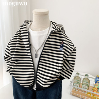 เสื้อแจ็คเก็ตแขนยาวเด็กผู้ชาย    เสื้อสเวตเตอร์คลุมด้วยผ้าลายกีฬาฤดูใบไม้ผลิและฤดูใบไม้ร่วงใหม่ด้านบนหนาปานกลาง