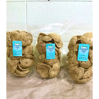 ข้าวเกรียบปลาปัตตานีปลาหลังเขียวทอดแพ็คถุงซิปล็อคห่อละ39฿3ห่อ110 photo