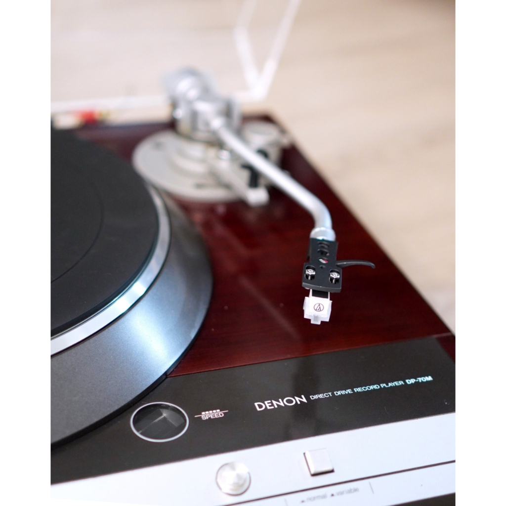 เครื่องเล่นแผ่นเสียง-denon-dp-70m