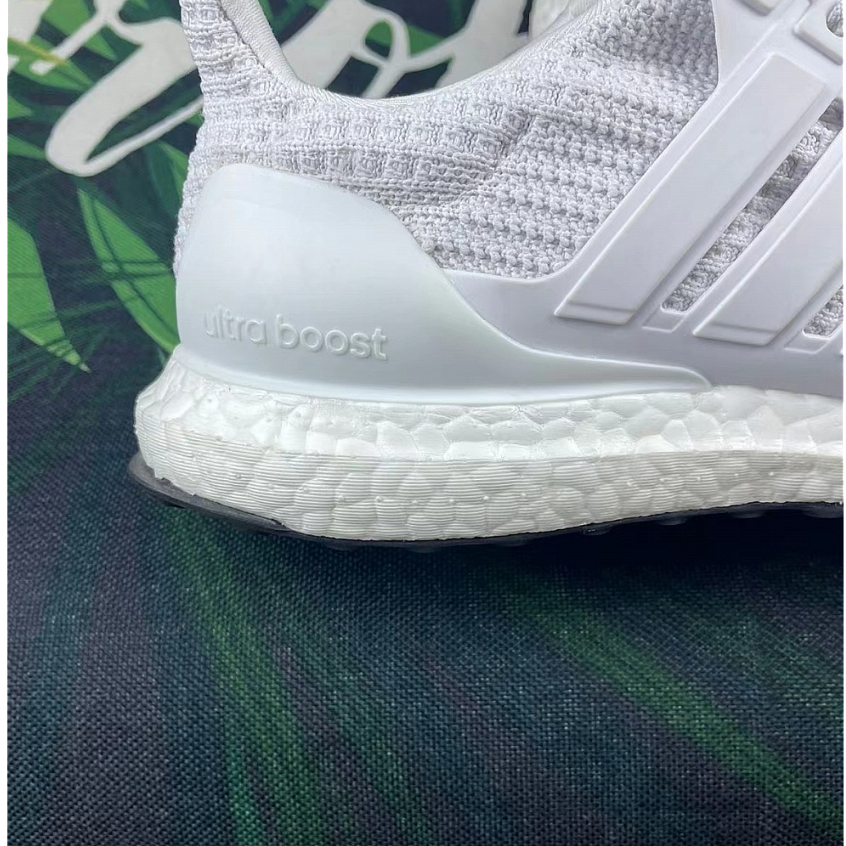 adidas-ultraboost-4-0-dna-white-sneakers-ของแท้100