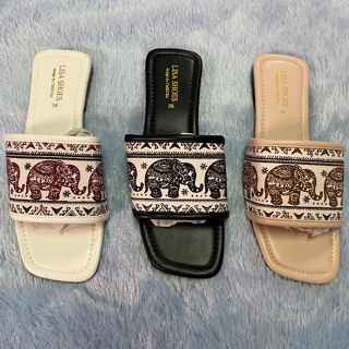 🐘🎶น้องเคยเห็นช้างรึป่าว🐘🎶 รองเท้าแตะลายช้างไทย(36-41) แบรนด์Lisa Shoes งานเก๋ไก๋มากๆสวย แสดงความเป็นไทยเลยจ้า น่ารักสุดๆ