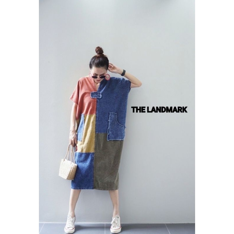 stone-wash-เดรสผ้าสโตนวอซ-คอวี-หน้าหลัง-ตัดต่อสลับสี-oversize-อก50-thelandmark