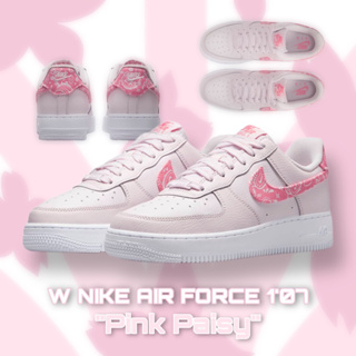 ภาพหน้าปกสินค้า🔥ลดเพิ่ม 10-15% ทักแชทรับโค้ด🔥 W Nike Air Force 1\'07 \"Pink Paisy\"  FD1448-664 \"ของแท้ ป้ายไทย\" รองเท้าผู้หญิง ซึ่งคุณอาจชอบสินค้านี้