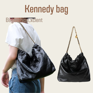 [พร้อมส่ง] กระเป๋า Kennedy bag  กระเป๋าหนังนุ่ม สายกระเป๋าเป็นแบบสายโซ่พันสายหนัง รุ่นนี้งานสวยมาก