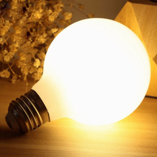 ภาพหน้าปกสินค้า【รับประกัน 10 ปี】 LED Bulb หลอดไฟ LED  ทรงกลมแสงสีขาว (10,000ชม.) หลอดไฟ แลมป์ 12W E27 แสงเหลืองwarm white  หลอดไฟบ้าน ไ ที่เกี่ยวข้อง