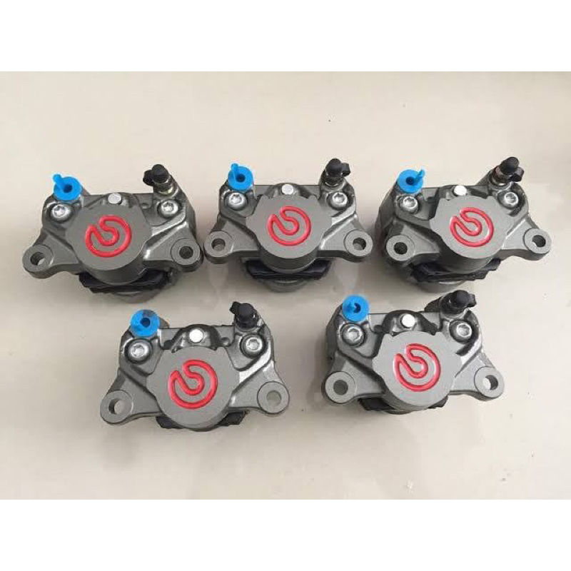 ปั้มเบรค-brembo-2pot-ปักข้างเทาโลโก้แดง-สำหรับใส่รถทุกรุ่น