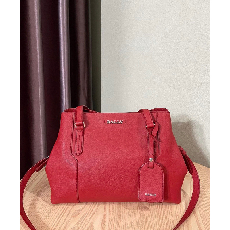 bally-9-5-10-2-way-shoulder-crossbody-bag-all-leather-แดงเบอกันดี