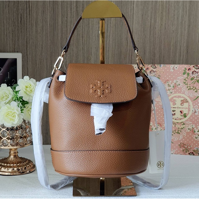 สด-ผ่อน-กระเป๋าเป้-7-นิ้ว-สีดำ-สีน้ำตาล-137409-tory-burch-thea-mini-bucket-backpack