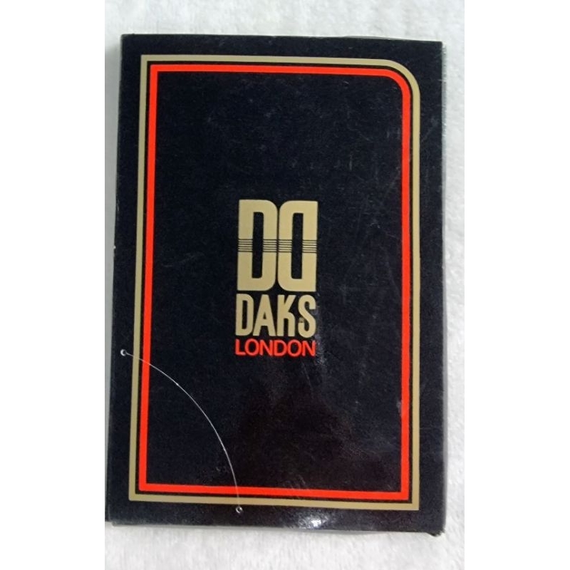 ผ้าเช็ดหน้าแบรนด์daks