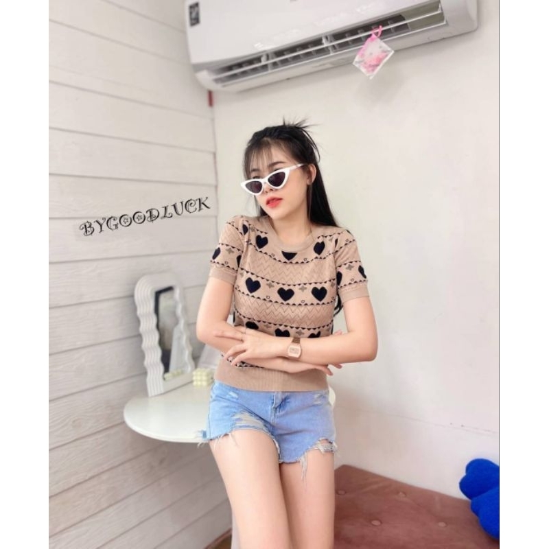 190-c-เสื้อครอปไหมพรมทอลายหัวใจน่ารัก