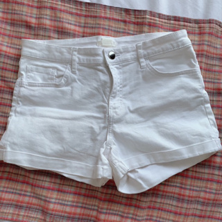(สินค้ามือสองพร้อมส่ง) 📦 สินค้าแบรนด์ กางเกง ยีนส์ สีขาว ขาสั่น คัดเกรด คุณภาพดี (1105)