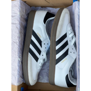 แท้💯% (จัดส่งที่รวดเร็วจัดพร้อมส่ง) Adidas SAMBA OG รองเท้าผ้าใบ รองเท้าลําลอง FW2427 มันสามารถสวมใส่โดยผู้ชายและผู้หญิง