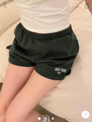 พร้อมส่งจากไทย Brandy Melville Rosa New york Sweatshorts ของแท้ 100%