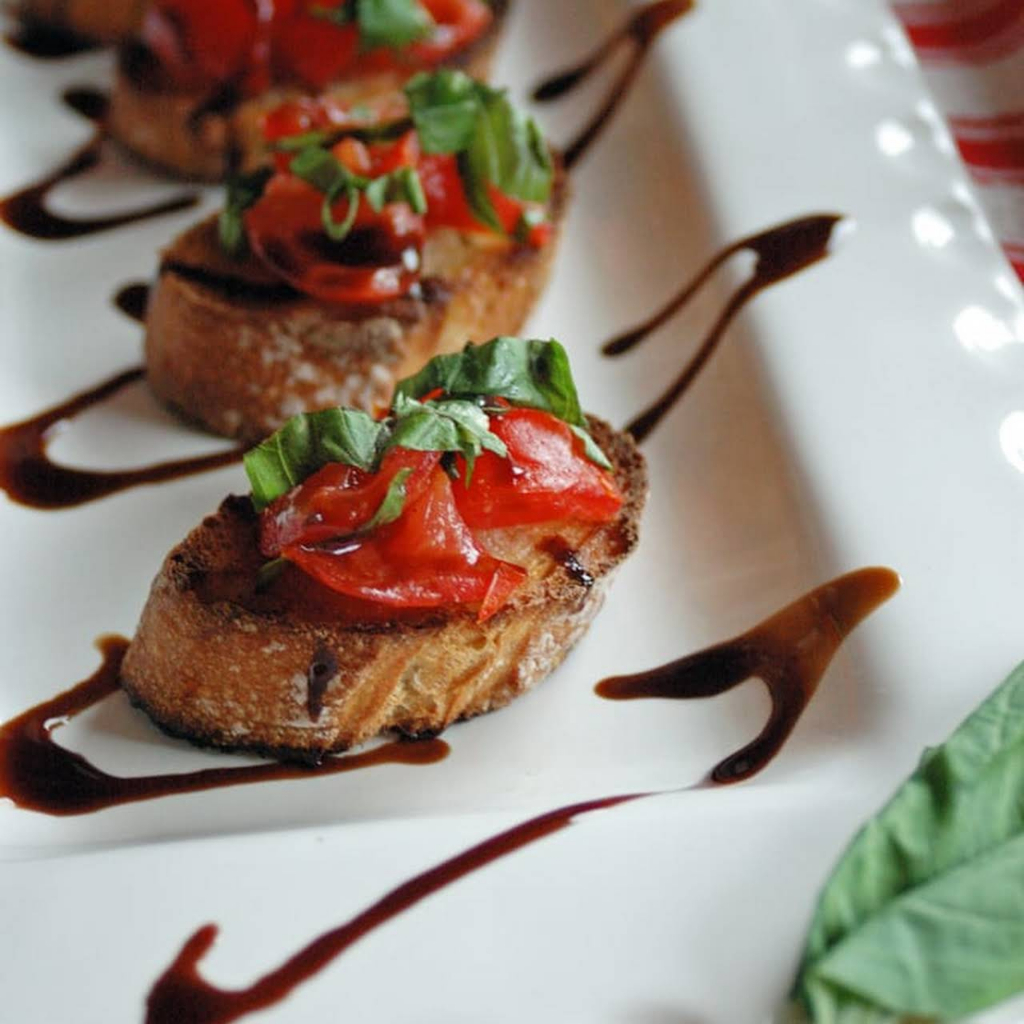 bertolli-balsamic-glaze-with-vinegar-of-modena-200ml-ซอสปรุงรสเปรี้ยวหวาน-บัลซามิกเกลซ-ผสม-น้ำส้มสายชู-จากโมเดน่า