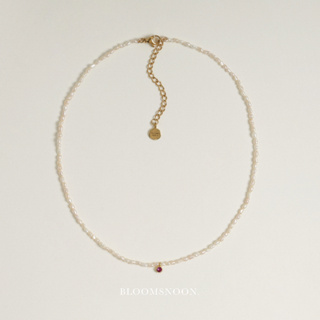 Bloomsnoon, Petite Pearls necklace สร้อยมุกจี้เพชร (18k gold plated)
