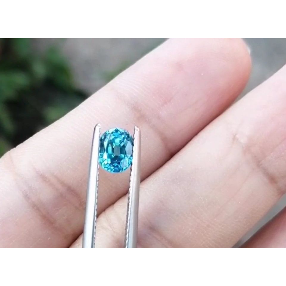 พลอยเพทาย-blue-zircon-นน1-58กะรัต