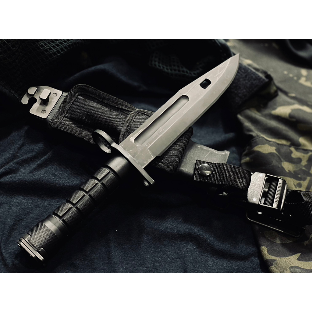 มีดเดินป่า-แค้มป์ปิ้ง-m9-bayonet-black-handle