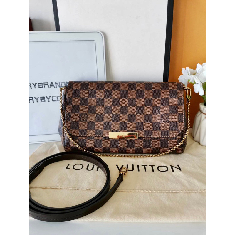 louis-vuitton-favorite-mm-dc-15