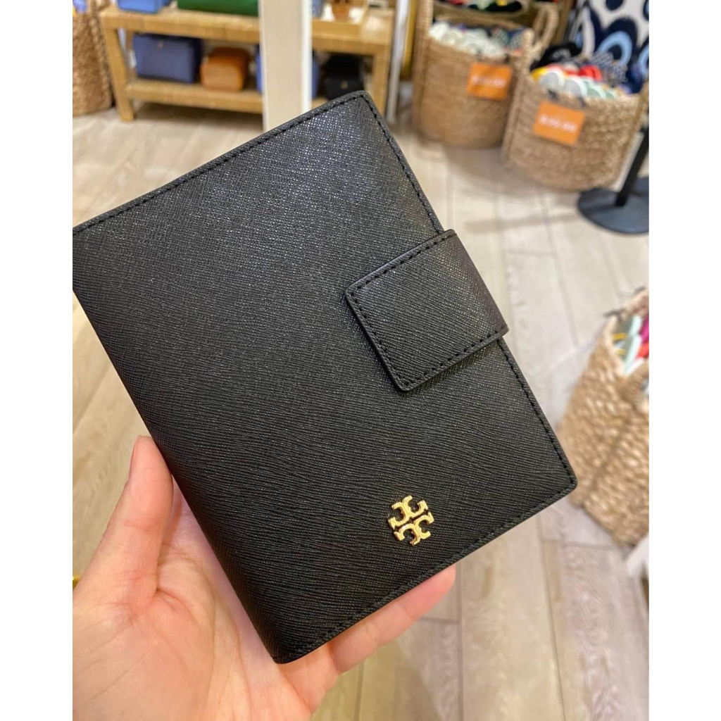 Tory Burch Emerson Snap Passport Holder กระเป๋าใส่พาสปอร์ต Shopee