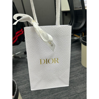 ถุงกระดาษสินค้าแบรนด์ มือสอง 🌺 Dior