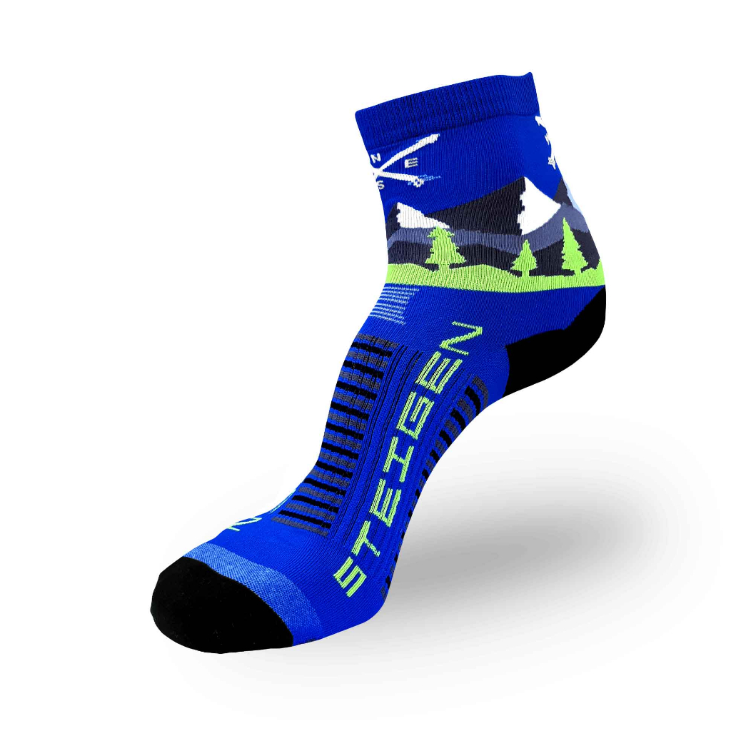 steigen-running-socks-1-2-length-ลาย-compass-ถุงเท้าวิ่ง-เนื้อผ้ายืดหยุ่น