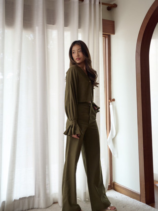 FABLAB DUNNE Donna Straight Pant (olive) กางเกงผ้าลินินทรงคลาสสิค