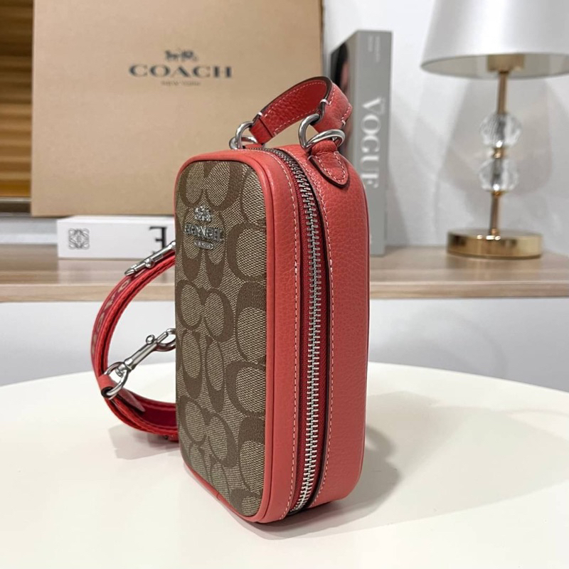 สด-ผ่อน-กระเป๋าใส่มือถือ-ck191-eva-phone-crossbody-in-signature-canvase