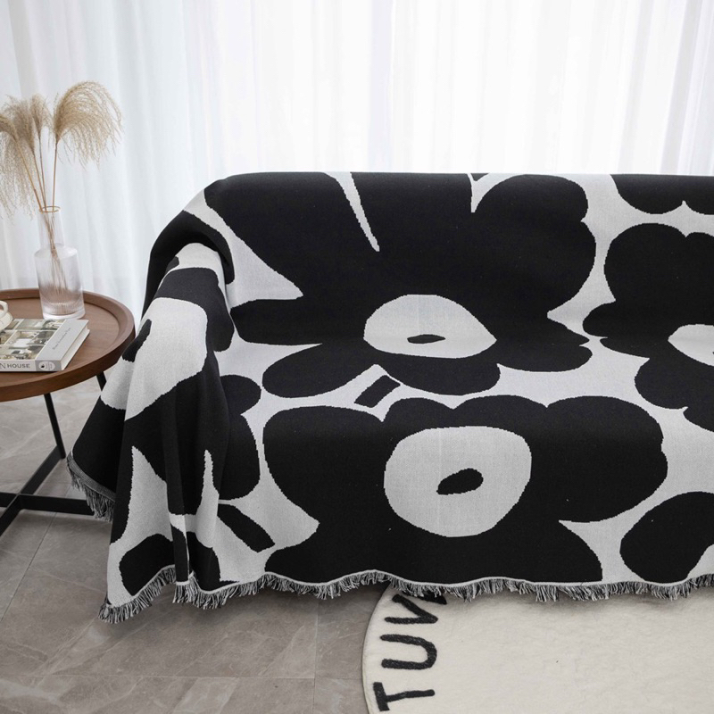 ผ้าคลุมโซฟา-ลายดอกเดซี่สีดำ-สวย-หรู-ดูแพงมาก-ขนาด180x300cm