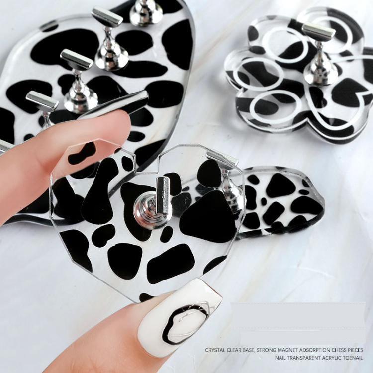 แท่นโชว์เล็บ-cow-print-มีหลายทรง-ให้เลือก-พร้อมส่ง-ใน-1-วัน