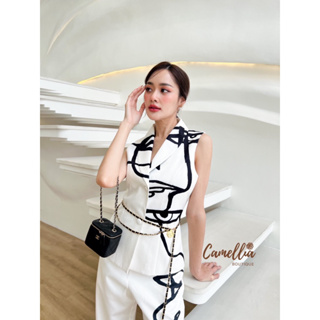 CAMELLIABOUTIQUE : CM249 ชุดSet เสื้อแขนกุดพิมลายตามแบบฉบับ  มาพร้อมกางเกงขายาวทรงขากระบอกลายเดียวกัน