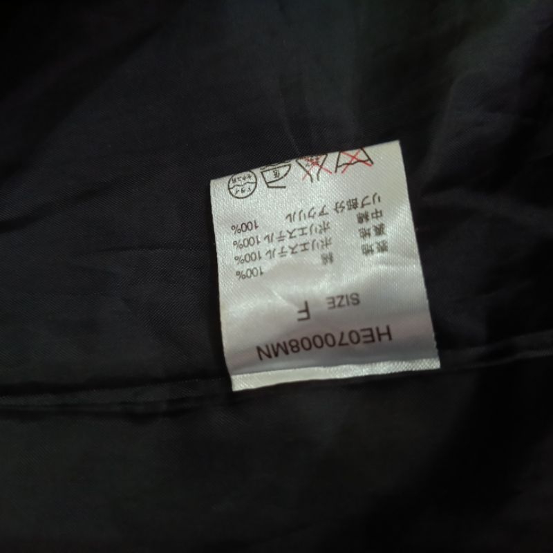 เสื้อกันหนาวสีดำ-แบรนด์ญี่ปุ่น-มือสอง-ราคาถูก