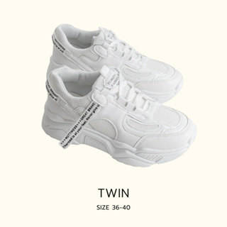 ภาพหน้าปกสินค้า🔥 Sale ล้างสต็อคเหลือ 199 🔥 รองเท้าผ้าผู้หญิงสีขาว รุ่นทวินไวท์ ทวินแบล็ค ที่เกี่ยวข้อง