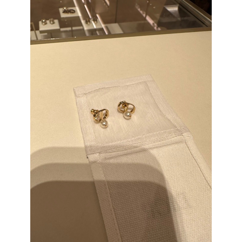 รับหิ้ว-dior-petit-cd-earings-ผ่อน-0-6-เดือน-ผ่าน-shopee-pay-later-ได้-หรือผ่อน-0-10-เดือนผ่านบัตรเครดิตได้น๊า