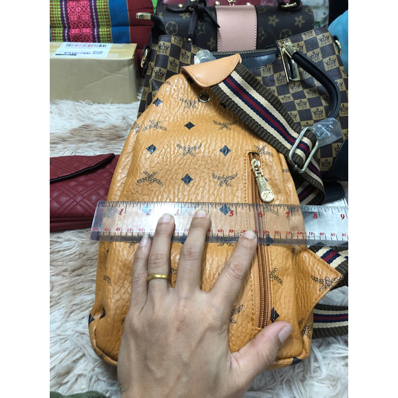ส่งฟรี-กระเป๋าสะพานข้าง-ของจริงสวยมากค่ะ-พร้อมถุง-อุปกรณ์ครบ