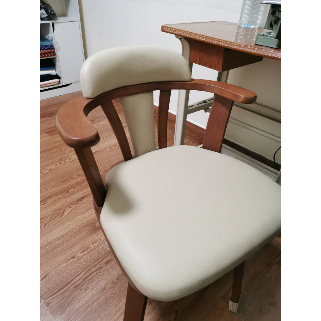 ชุดโต๊ะอาหารญึ่ปุ่น-เก้าอี้หมุนได้4ตัว-ไม้ยางพารา