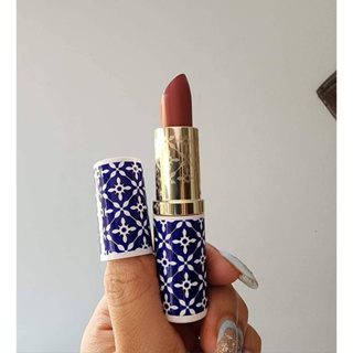 Estee lauder blushing rose   Limited edition lipstick 3.5g Batch​ A72