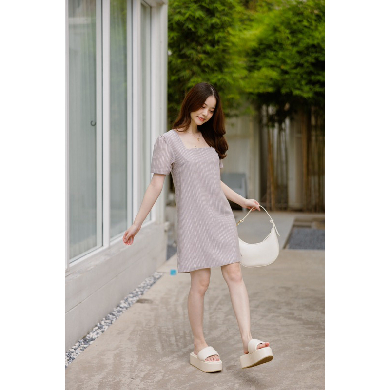 bae-candy-dress-เดรสแขนสั้น-ผูกโบว์-คอเหลี่ยม