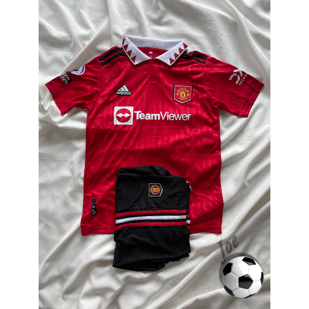 ภาพหน้าปกสินค้าชุดบอล Manc. United (Red) เสื้อบอลและกางเกงบอลผู้ชาย ปี 2022-2023