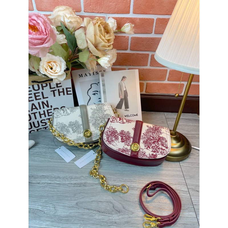 charles-amp-keith-fabric-print-chain-shoulder-bag