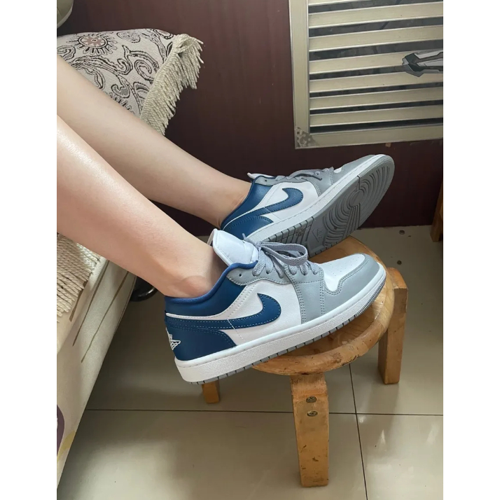 nike-jordan-air-jordan-1-low-vintage-basketball-shoes-gray-blue-ของแท้-100