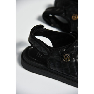 ภาพขนาดย่อของภาพหน้าปกสินค้ารองเท้าเเฟชั่นผู้หญิงเเบบเเตะรัดส้นเท้า No. A07 NE&NA Collection Shoes จากร้าน nena_official_store บน Shopee ภาพที่ 8