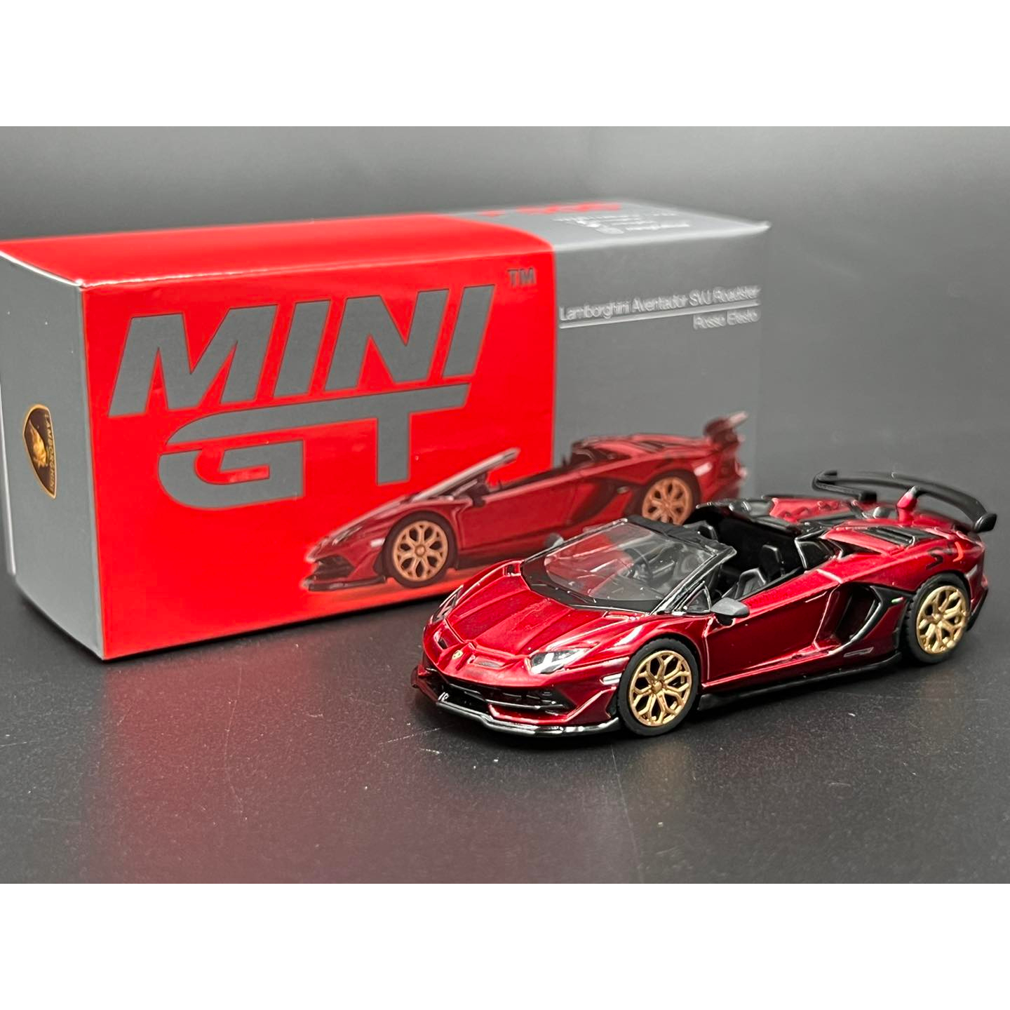 minigt-lamborghini-aventador-svj-roadster-rosso-efestos