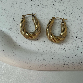 Adoreofficial.bkk | Helix U rope gold earring