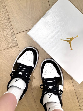 NIKE Air Jordan 1 Low "Panda" ของแท้ 100 %