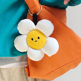 TAIDU จี้ห้อยกระเป๋านักเรียนดอกทานตะวัน พวงกุญแจดอกไข่ดาวสีขาวน่ารักสุดๆ ตุ๊กตา เครื่องประดับกระเป๋าเป้สะพายหลัง